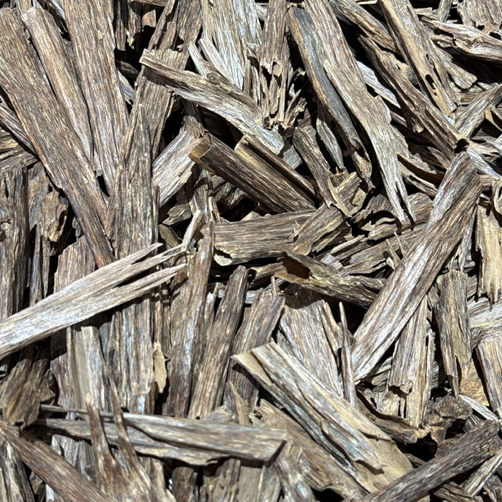 Agarwood Hindi Zura-2 (51001)